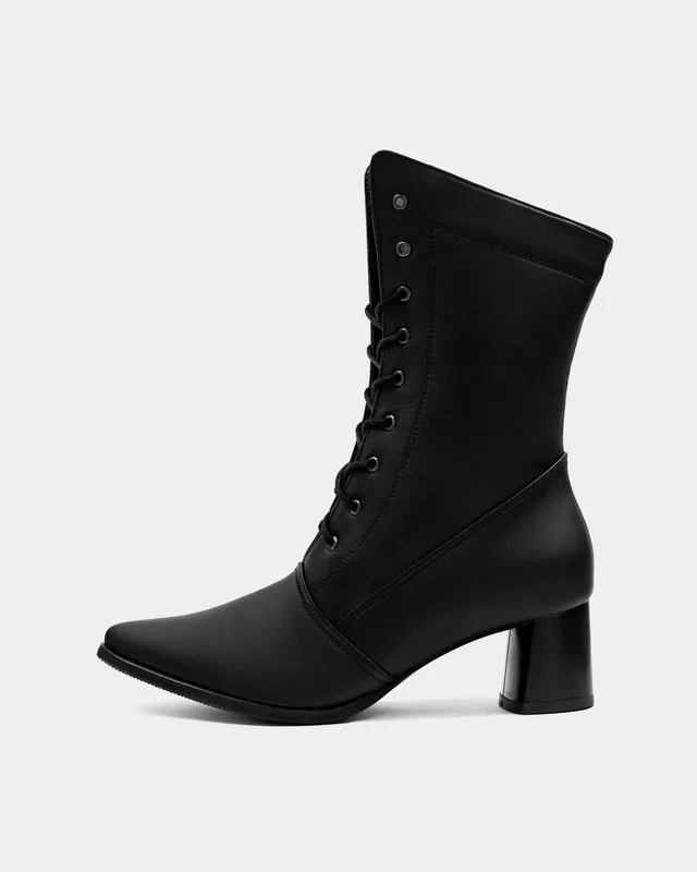 High Boots Czarne, ze skóry roślinnej — BOHEMA