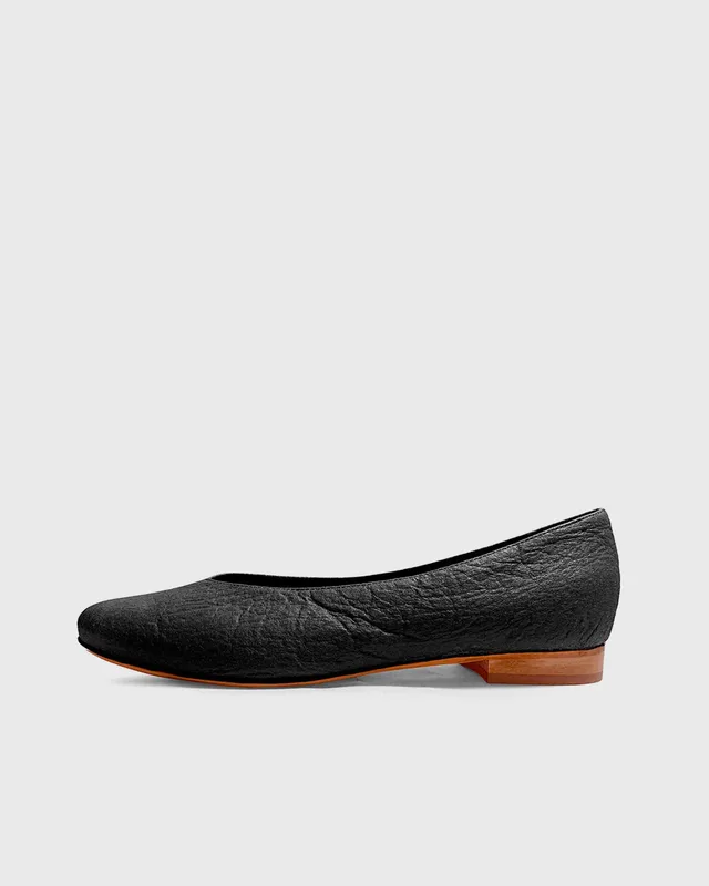 Pumps Black, ze skóry roślinnej outlet — BOHEMA