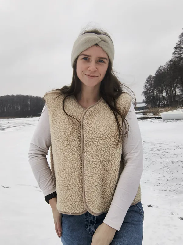 Wełniana kamizelka bezrękawnik 100% merino – beżowa — GIGULEK