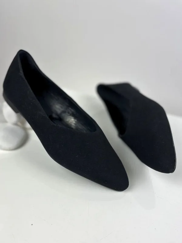 Czarne baleriny Lynda — Konopka Shoes