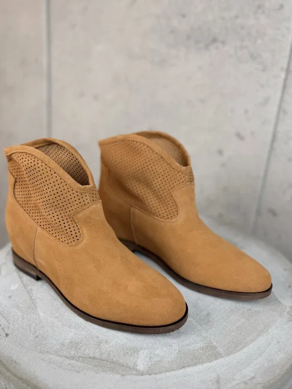 Brązowe botki Anne — Konopka Shoes
