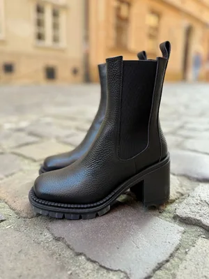 Czarne sztyblety Tess — Konopka Shoes