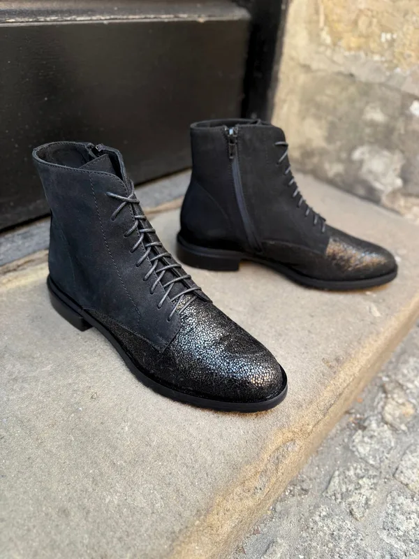 Czarne botki Cornelie — Konopka Shoes