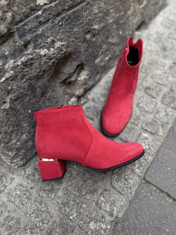 Czerwone botki Frigg — Konopka Shoes