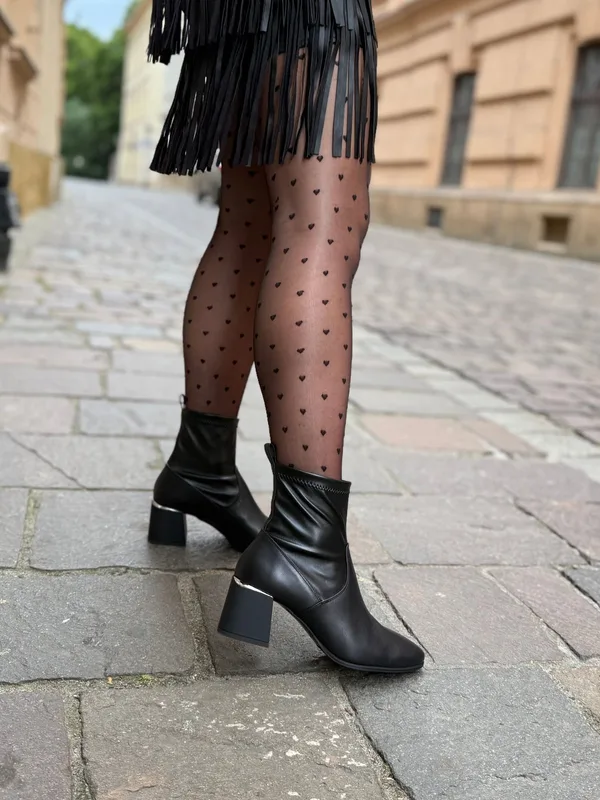 Czarne botki Frigg — Konopka Shoes