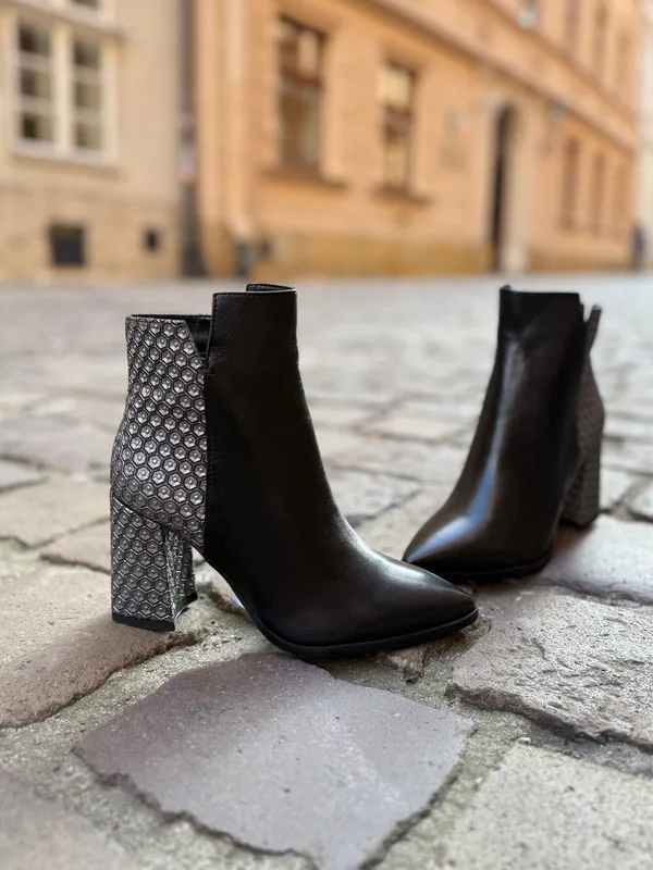 Czarne botki Sunneva — Konopka Shoes