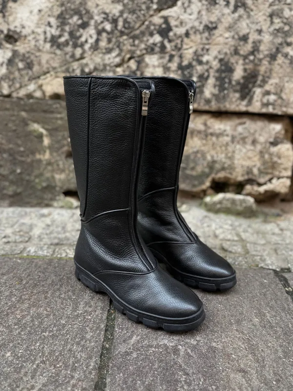 Czarne śniegowce Selma — Konopka Shoes