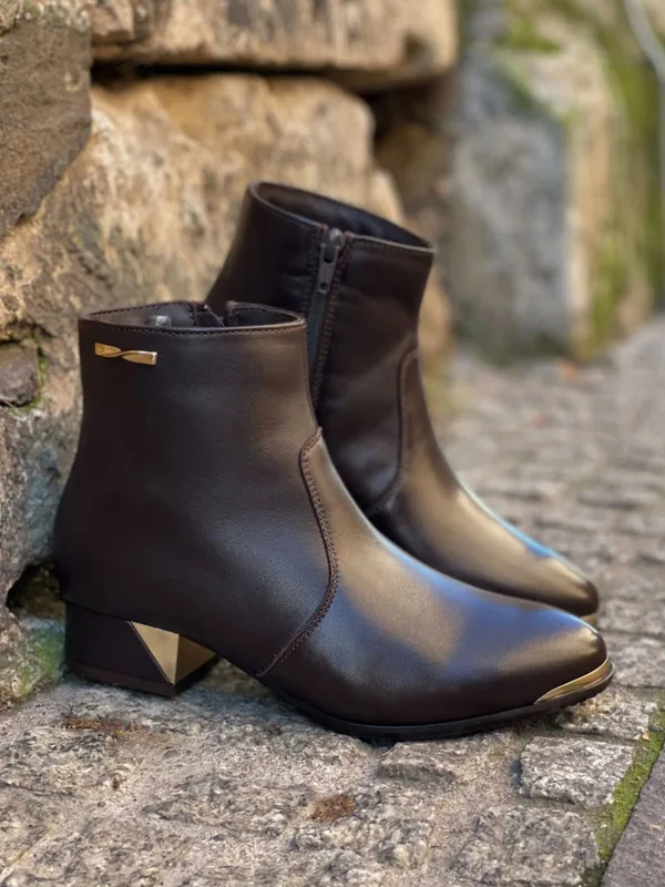 Brązowe botki Leila — Konopka Shoes