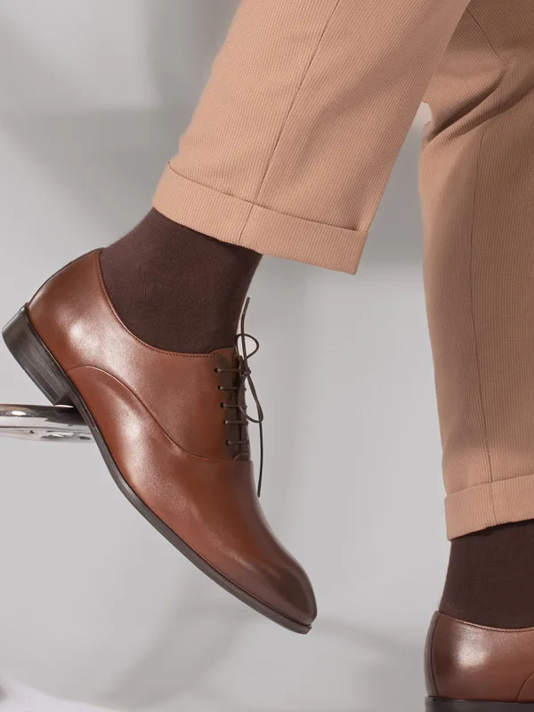 Brązowe buty eleganckie Kevin — Konopka Shoes