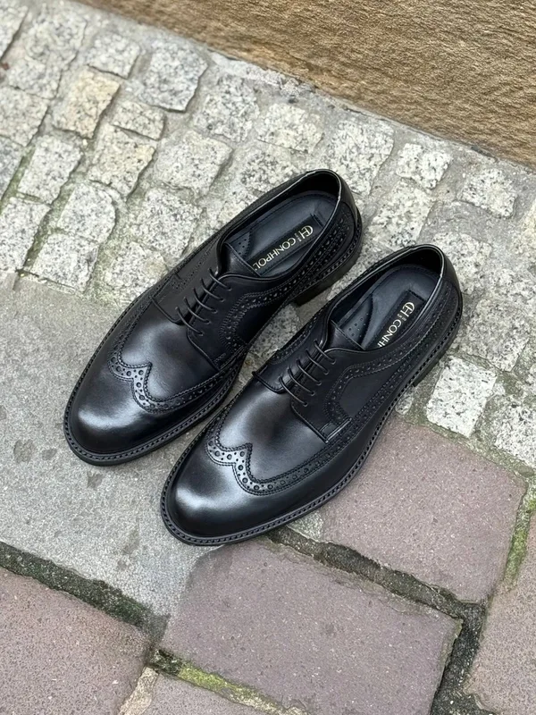 Czarne półbuty Oscar — Konopka Shoes