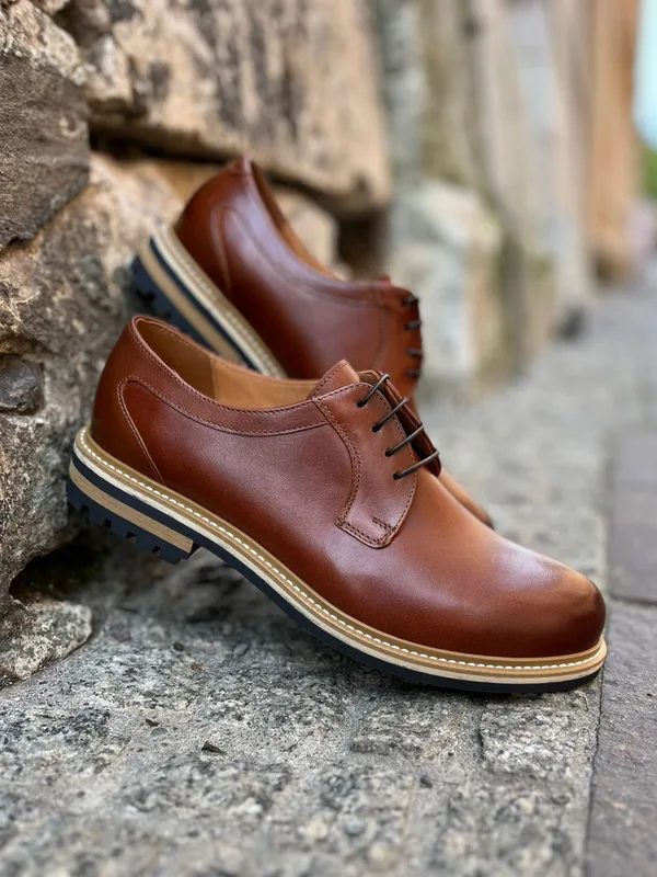 Brązowe buty klasyczne Olivier II — Konopka Shoes