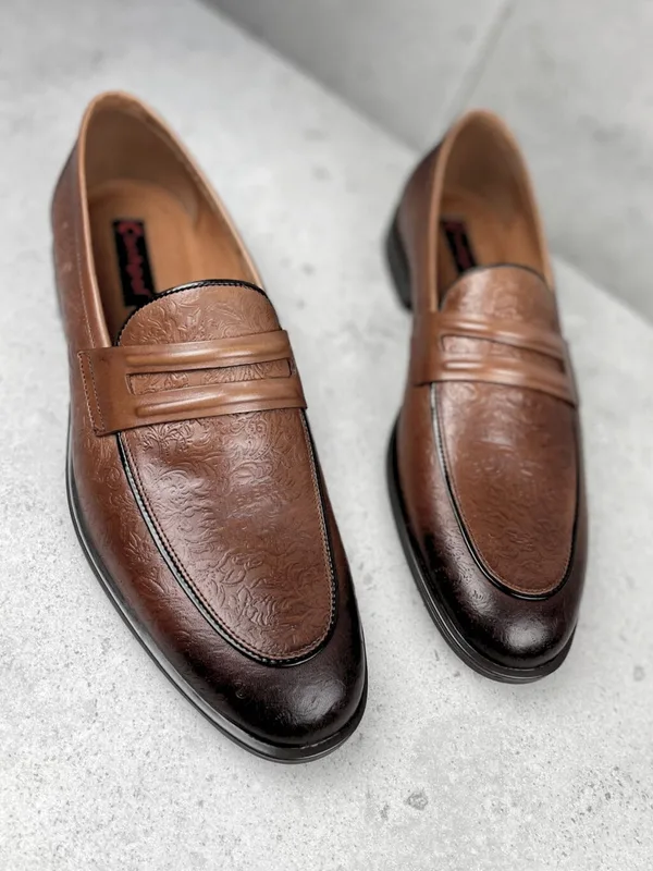 Brązowe półbuty Hugo — Konopka Shoes