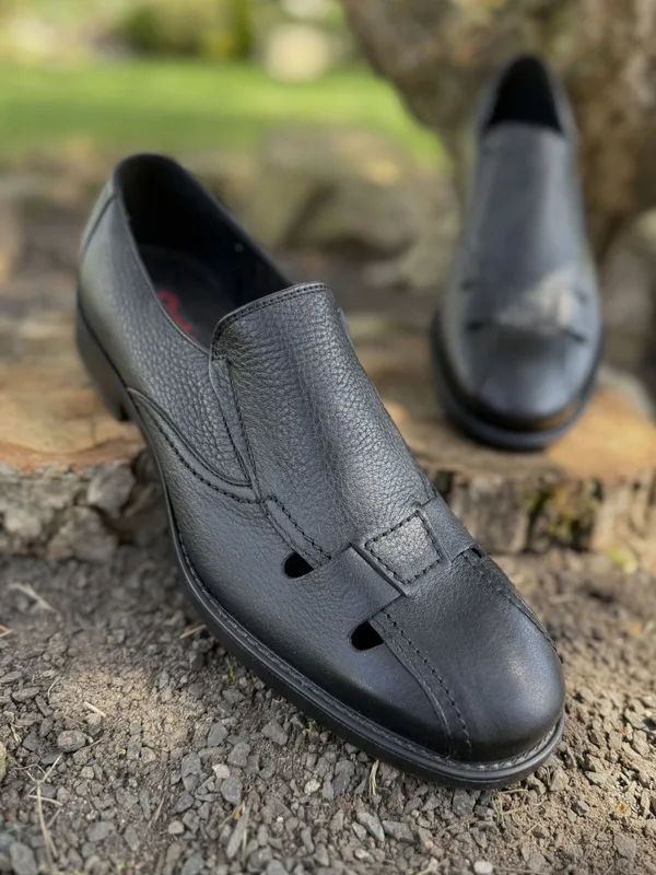 Czarne półbuty Stave — Konopka Shoes