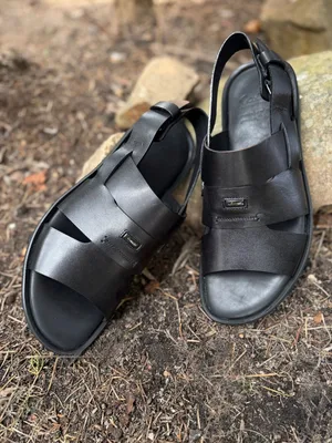 Czarne sandały Arlo — Konopka Shoes