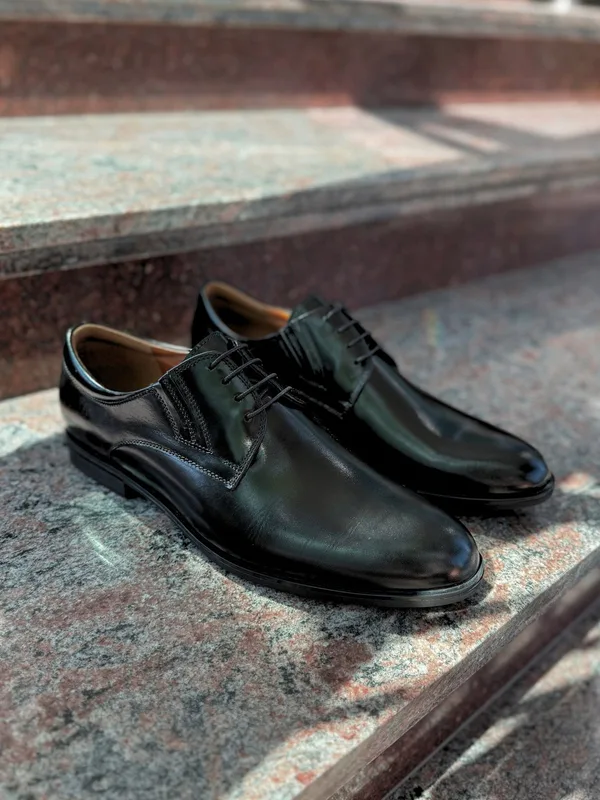 Czarne półbuty Kellen — Konopka Shoes
