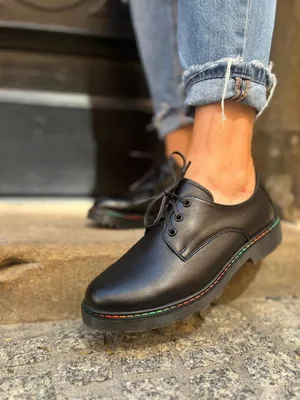 Czarne półbuty Norene — Konopka Shoes