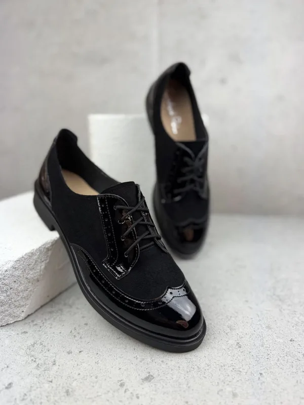 Czarne półbuty Liliana — Konopka Shoes