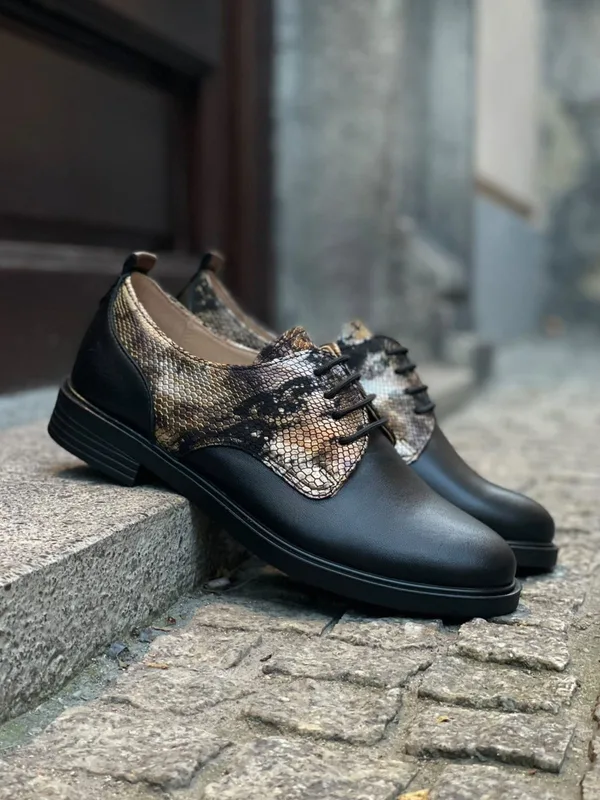 Czarne półbuty Emma — Konopka Shoes