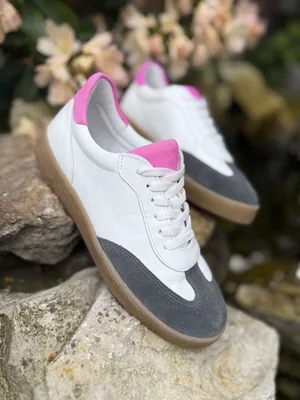 Białe sneakersy Luiza — Konopka Shoes
