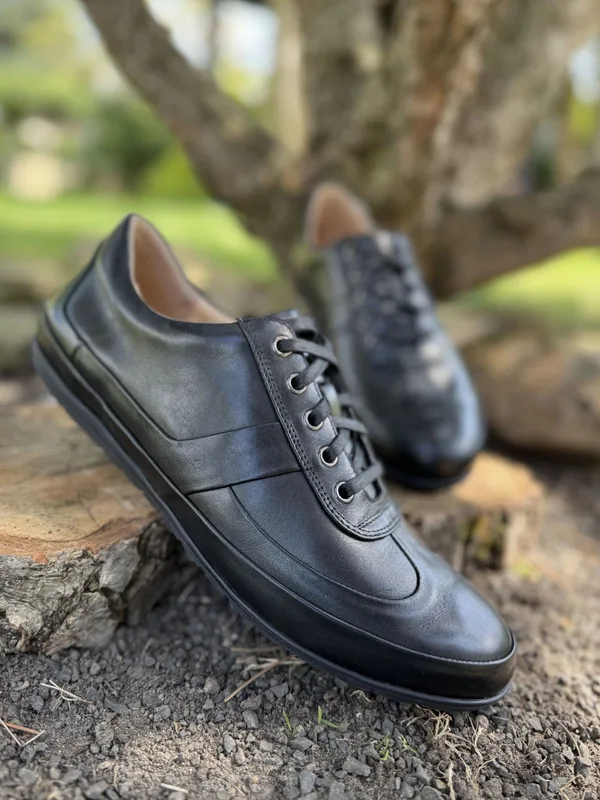 Czarne półbuty Rocky — Konopka Shoes