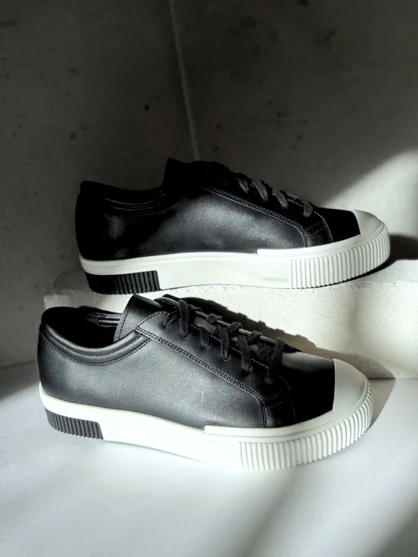 Czarne sneakersy Enam — Konopka Shoes