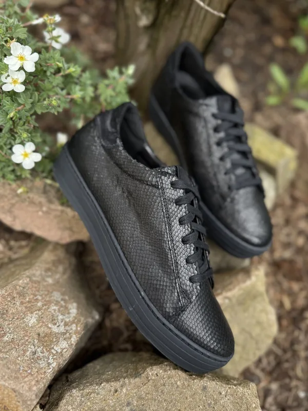 Czarne sneakersy Fabio — Konopka Shoes