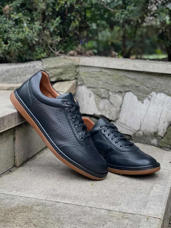Czarne półbuty Casey — Konopka Shoes