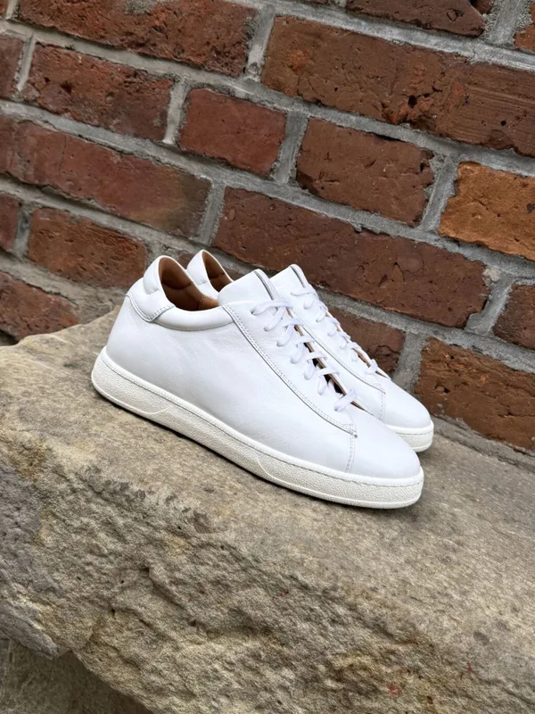 Białe buty podwyższające Nico +6 cm — Konopka Shoes