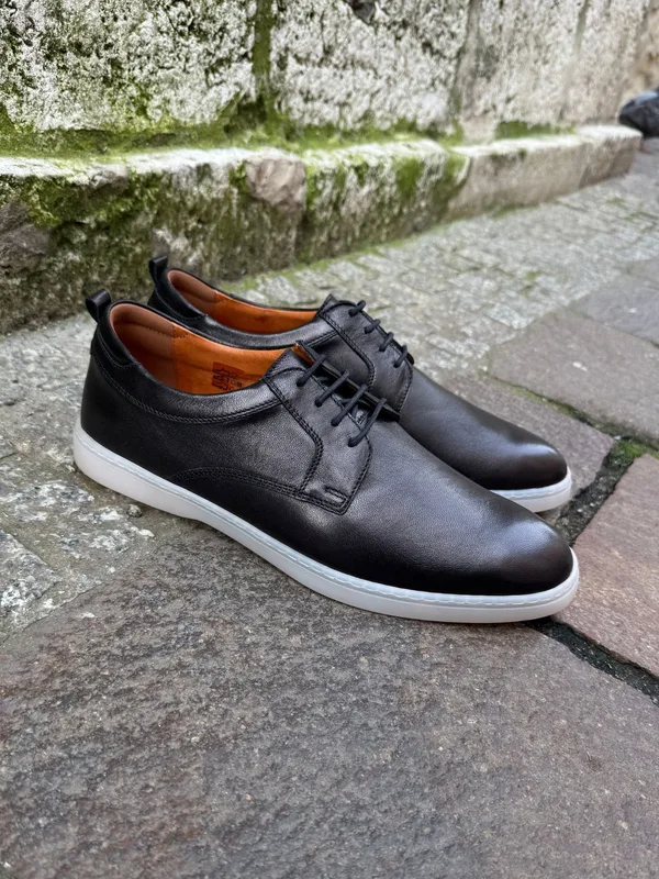 Czarne półbuty Elliot — Konopka Shoes