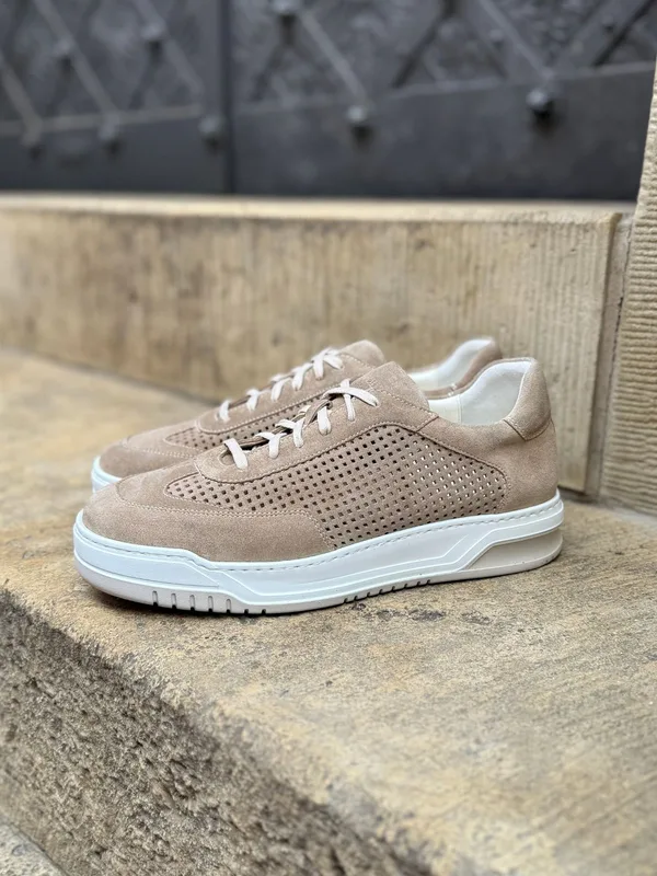 Beżowe sneakersy Evan — Konopka Shoes