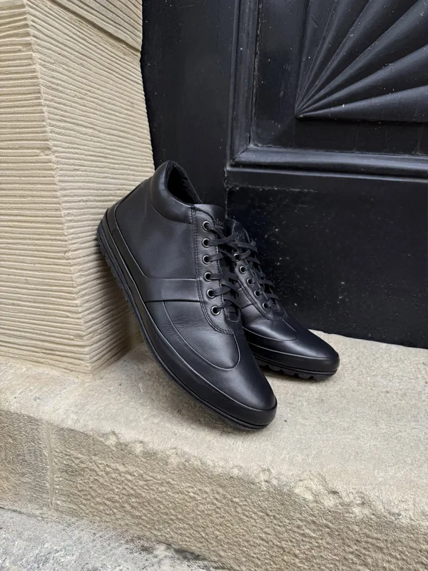 Czarne trzewiki Rocky — Konopka Shoes