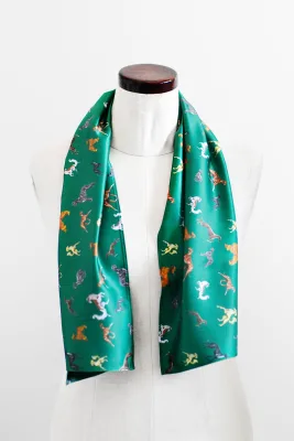 Apaszka podłużna z chartami zieleń — LOANI