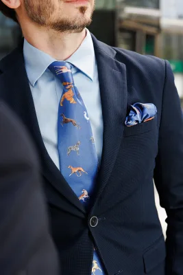 Poszetka granatowa Charty — LOANI