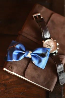 Muszka męska granatowa Charty — LOANI