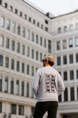 Szara bluza unisex z grafiką Casa Canina — LOANI