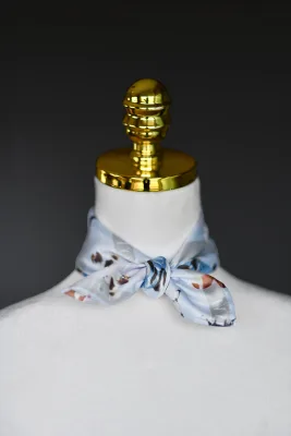 Apaszka 45x45cm błękitna w paski Toy Dogs — LOANI