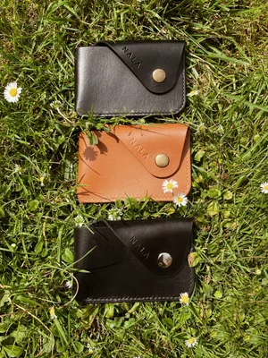 Cardholder etui na karty, kolekcja "Katowice", kolor czarny złoto, skóra naturalna — NALA