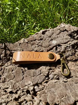 Breloczek / zawieszka do produktów , Kolekcja "Łeba", kolor piaskowy, skóra naturalna — NALA