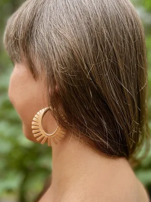 Kolczyki Promienie, kolekcja "Łeba", kolor piaskowy, skóra naturalna — NALA