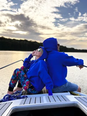 Zakochane Bluzy – komplet ONA + ON — No Pewnie