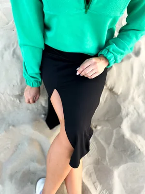 Zmysłowa spódnica ołówkowa z rozporkiem — No Pewnie