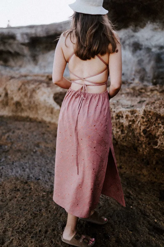 Sukienka Rocas dusty rose — Nomade