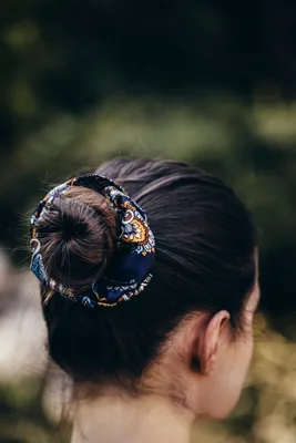 Lullaby jedwabna gumka scrunchie – głęboki granat, wzór paisley — Oh!Zuza