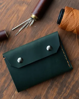 Portfel Nomad – Malachitowy — Poley Leather Design