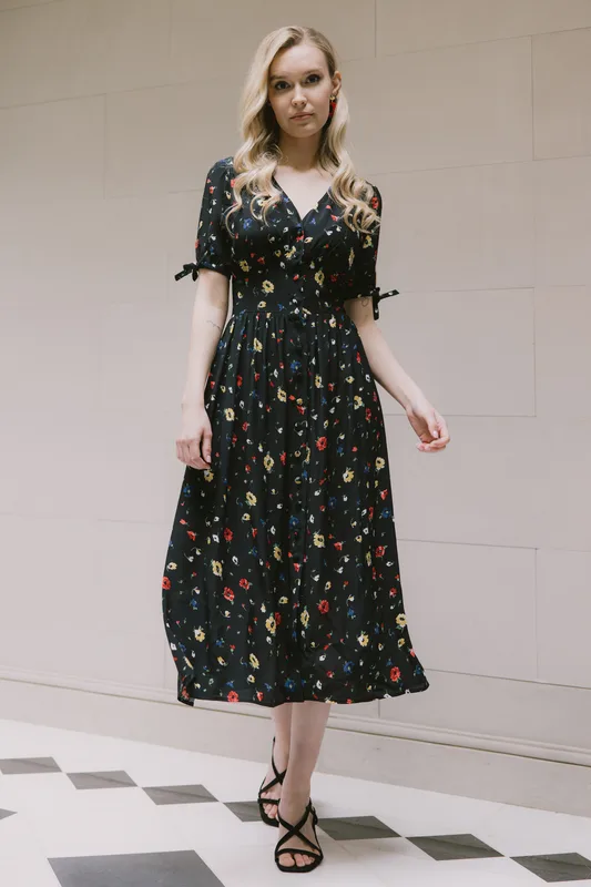Sukienka midi Cynaria – 90s Meadow zapinana na guziki — Poplin Warsaw
